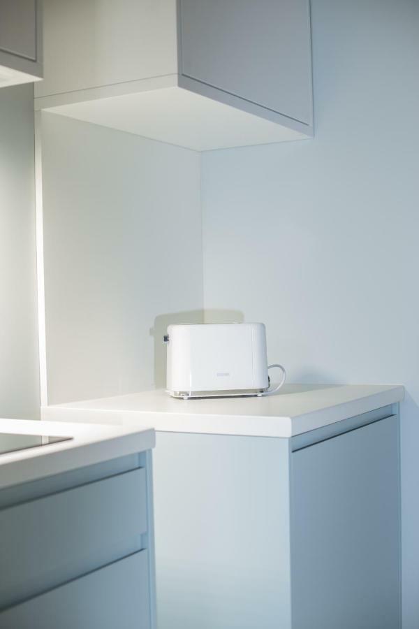M5 Main Square Stylish One Bedroom Красков Екстериор снимка